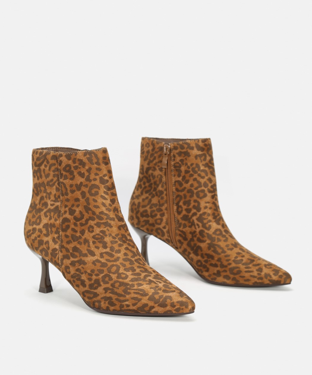 Botines tac&oacute;n fino print animal image number null